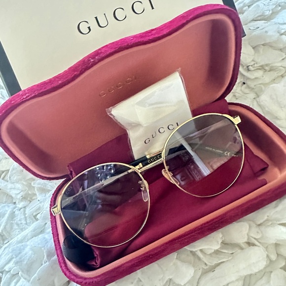 Gucci Accessories - Gucci Gold Aviator Sunglasses